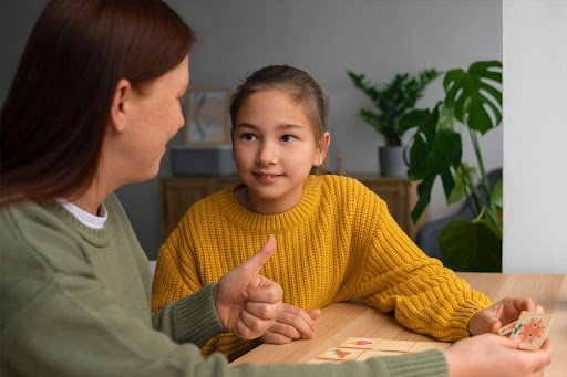 hipnoterapi anak untuk meningkatkan rasa percaya diri dengan hipnosis